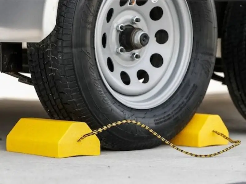 Rubber Wheel Chock png